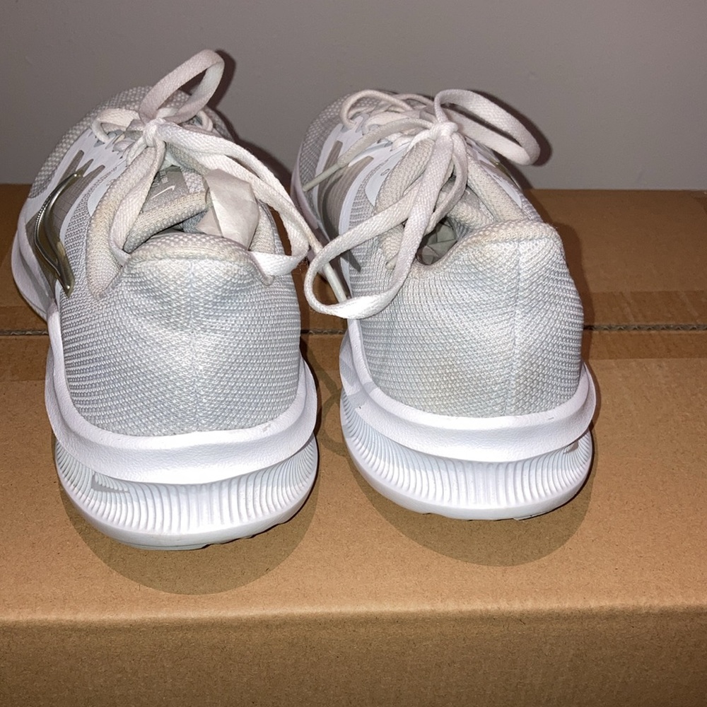 Nike running shoes - Picture 3 of 6